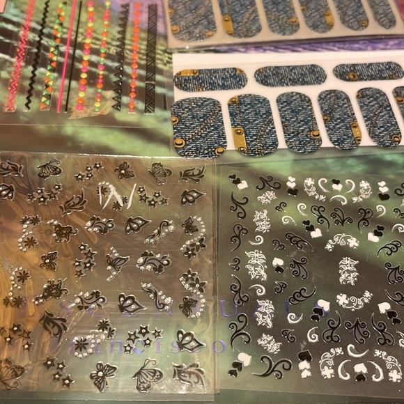 Color Craze nail polish bundle with stickers/embellishments - Picture 1 of 7